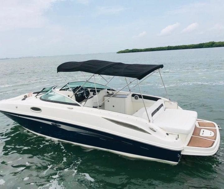 Private Luxury Boat in Cozumel by Jeep Riders Cozumel