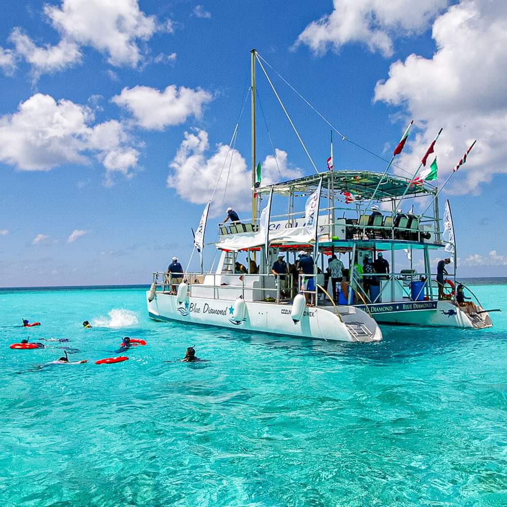Cozumel Snorkel El Cielo party Catamaran