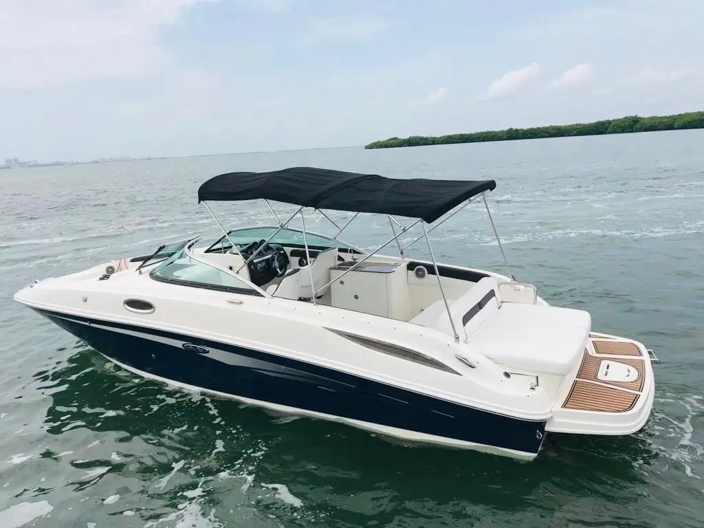Private Luxury Boat in Cozumel by Jeep Riders Cozumel