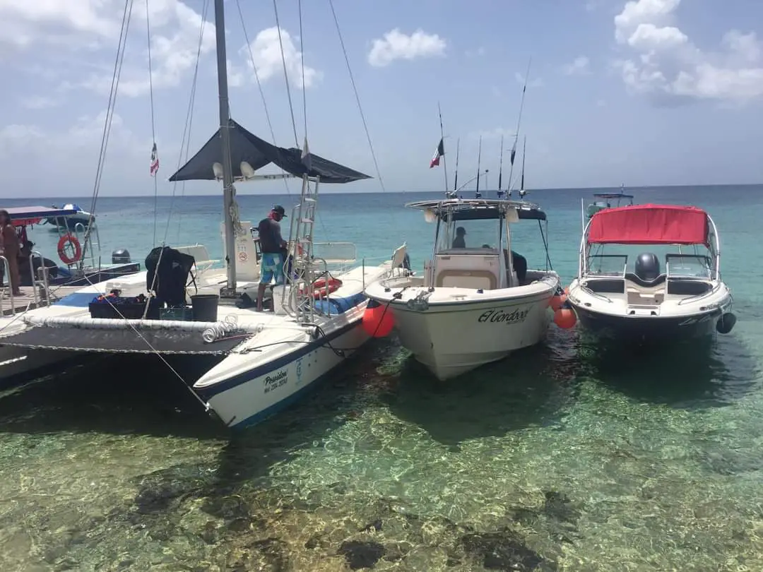 Private boat tour jeep riders cozumel