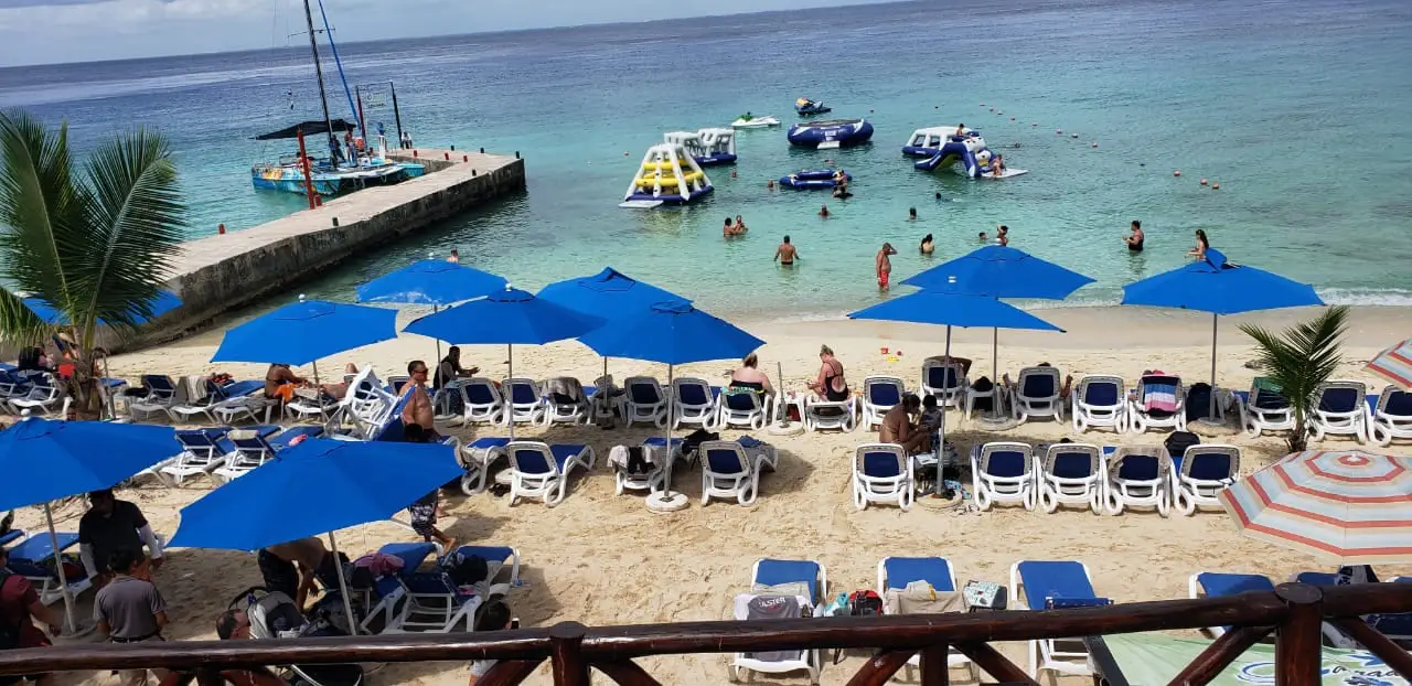 Bar Hop Tour Cozumel island by jeep riders cozumel tours